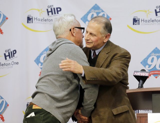 Hazleton Area honors Cubs manager, native son Joe Maddon