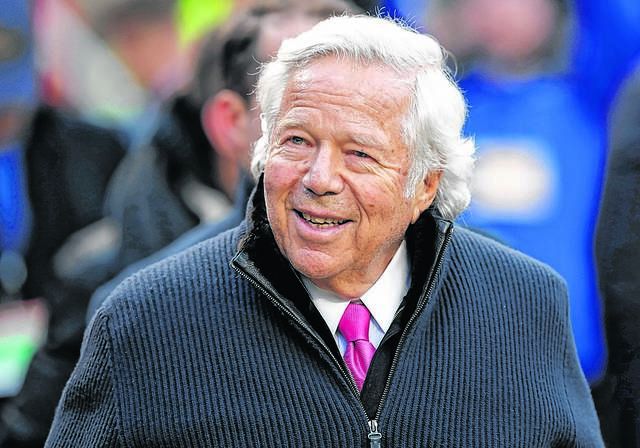 Patriots Receive AFC Championship Rings From Owner Robert Kraft (Photo) 