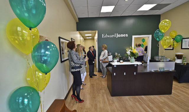 Edward Jones investment office opens in Pittston | Times Leader