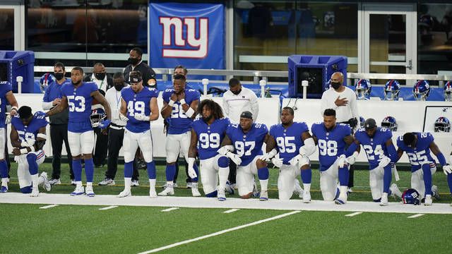 Fans Split in Response to NFL Quarterback's Protest - ABC News