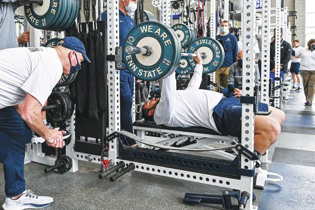 Penn State's Micah Parsons and Jayson Oweh live up to showstopping  reputation at pro day - The Athletic