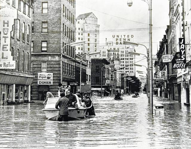 File:Fashion Valley mall flood.JPG - Wikimedia Commons