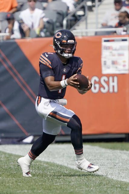 Justin Fields takes over for injured Andy Dalton as Bears beat Bengals