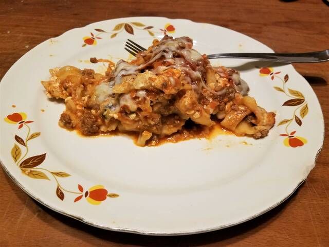 https://s24526.pcdn.co/wp-content/uploads/2021/10/127664136_web1_crock-pot-lasagna-3.jpg.optimal.jpg