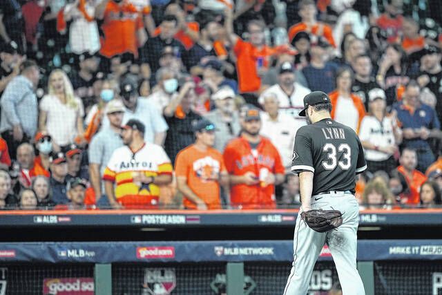 McCullers shines as Astros beat White Sox 6-1 in Game 1