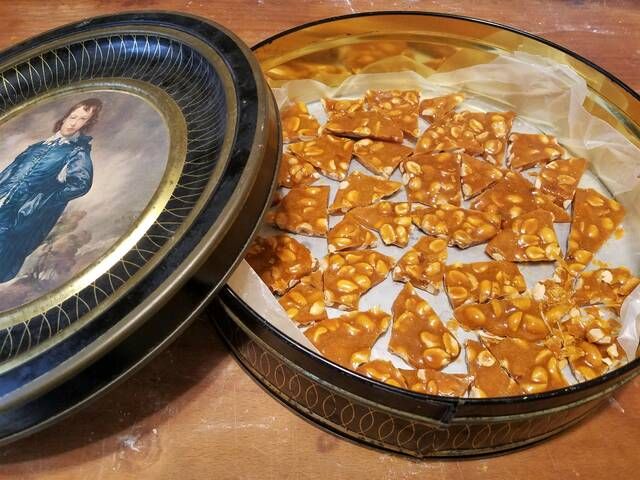 Home made peanut brittle the very easy (though time sensitive) way