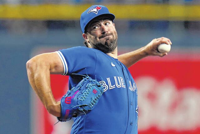 Brewers' Corbin Burnes, Blue Jays' Robbie Ray win 2021 Cy Young