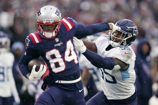 Tennessee Titans 13-36 New England Patriots: Mac Jones shines and Kendrick  Bourne scores two TDs as Patriots cruise past Titans, NFL News