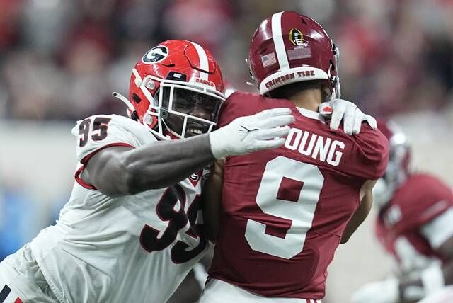 Bryce Young, Alabama can't summon comeback without 2 best receivers –  Orange County Register