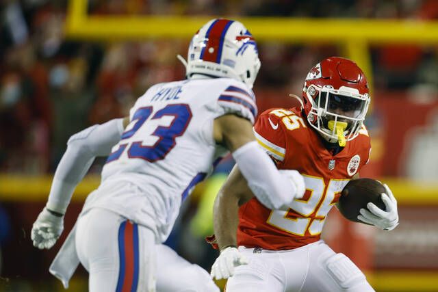 Chiefs rally past Bills, 42-36, in overtime in wild playoff game 