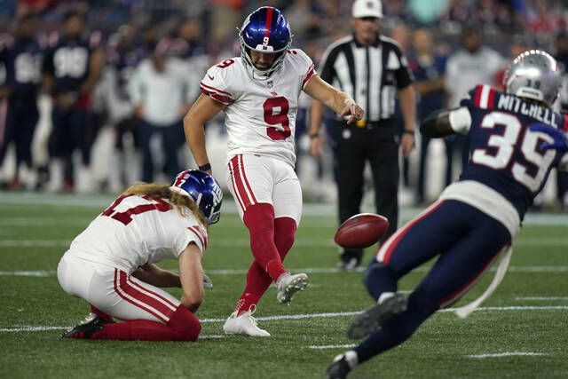 PHOTOS: Patriots take on Giants in 2022 preseason opener