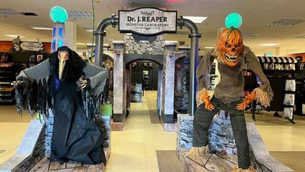 2 new stores, seasonal Halloween retailer, debut at Wyoming Valley Mall | Times Leader