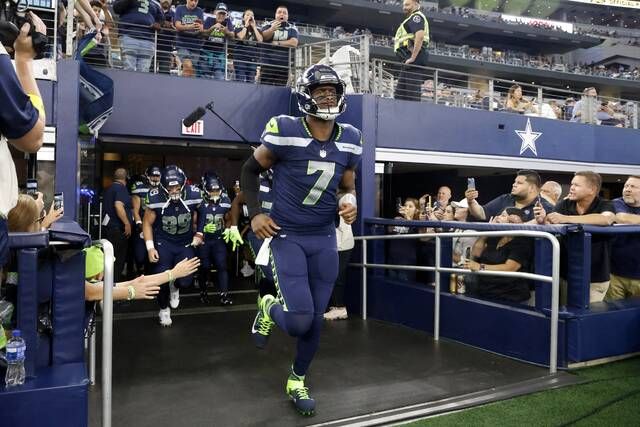 Seahawks' Geno Smith: 'You're either a leader or you're not.'