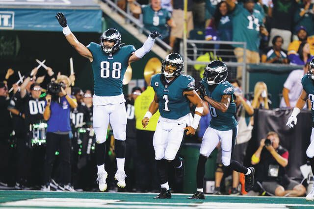 Eagles WR breaks out (and almost costs them) in thrilling OT win