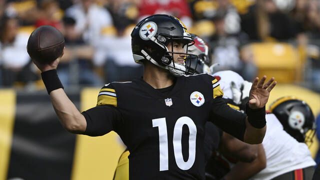 Final: Pittsburgh Steelers stun Buccaneers, Tom Brady 20-18 in Week 6 -  Behind the Steel Curtain