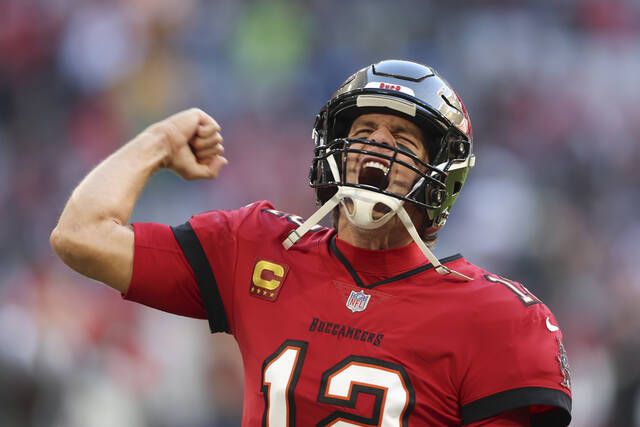 Brady, Bucs beat Seahawks 21-16 in historic Germany game - The Columbian