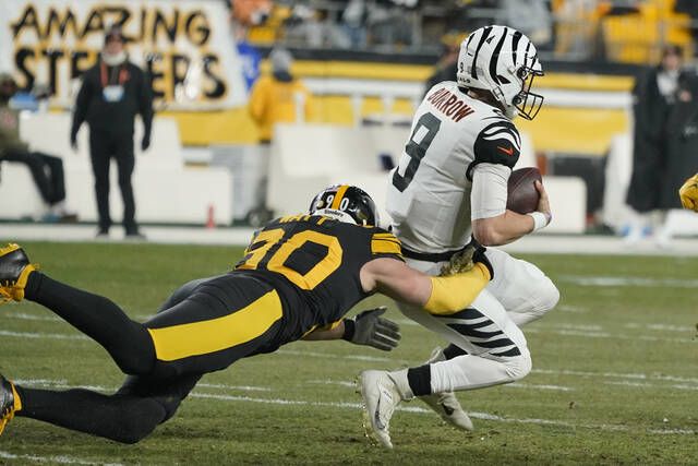 Steelers get late FG in OT after T.J. Watt injured vs Bengals