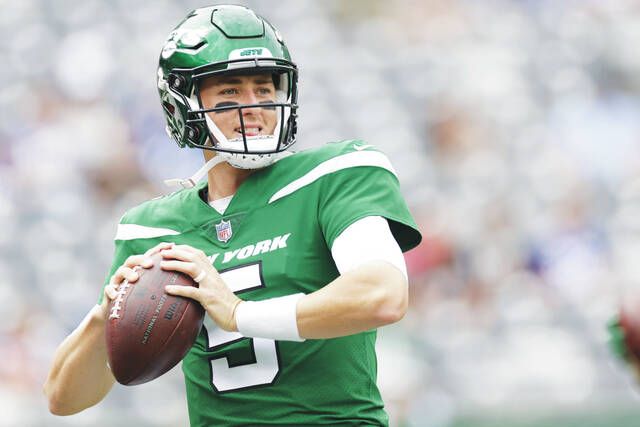 Jets announce Mike White as starter against Bears after benching Zach Wilson