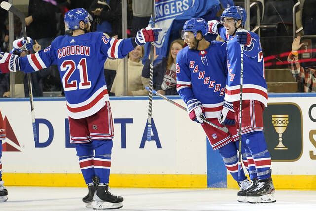 Martin St. Louis scores in OT for Game 4 win; New York Rangers take 3-1  series lead on Montreal 