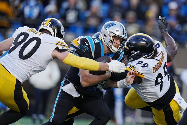 Trubisky solid, Steelers' D shuts down Panthers in 24-16 win - The Sumter  Item