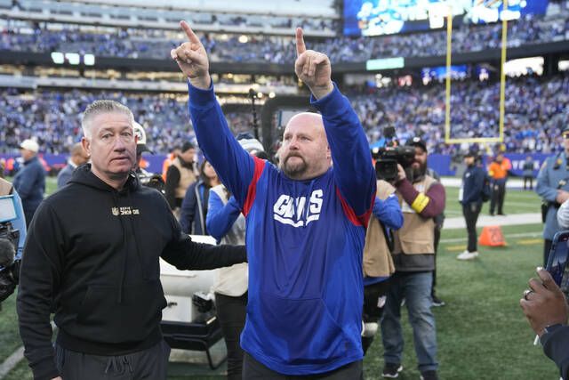 NFC playoff picture: Giants remain at No. 6 heading into final stretch -  Big Blue View