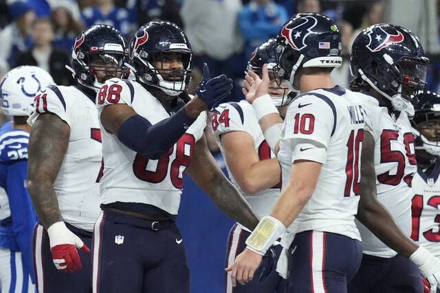 Texans rally for 32-31 win at Indy but lose top draft pick - WISH