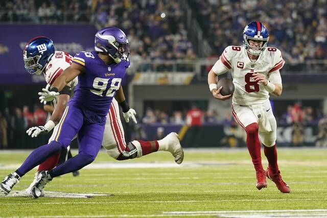 How much do tickets for Giants vs Vikings NFL Wild Card Weekend