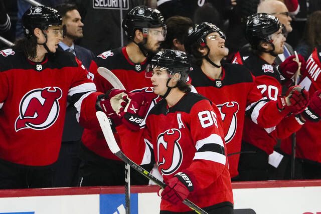 Hamilton scores in OT, Devils beat Rangers 2-1 in Game 3