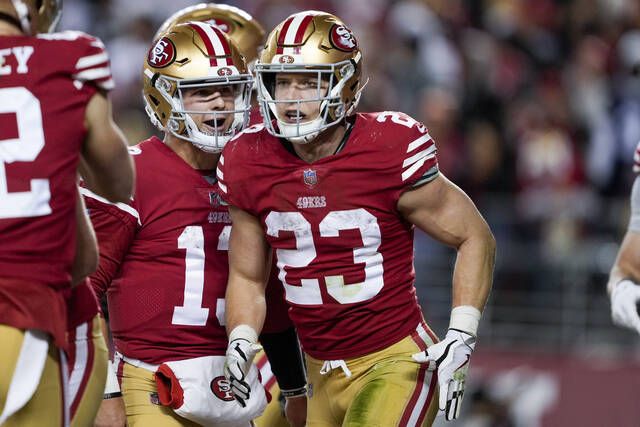 SANTA CLARA, CA - JANUARY 22: San Francisco 49ers defensive end Arik  Armstead (91) runs onto the field before the NFL NFC Divisional Playoff game  between the Dallas Cowboys and San Francisco