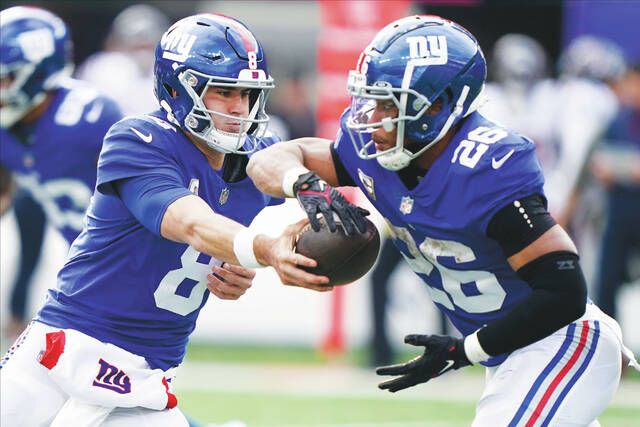 Giants sign Daniel Jones to four-year contract