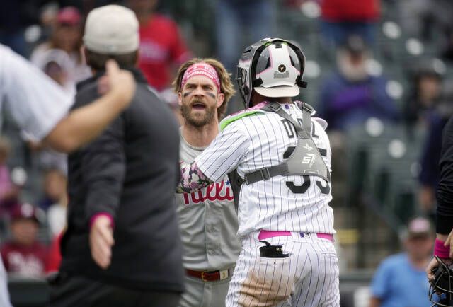 Sunday's MLB: Harper ejected for charging dugout, Rockies shutout Phillies  4-0