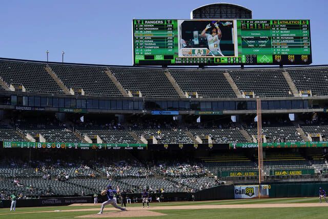 5. O.Co Coliseum, Oakland, Top 10 Worst Stadiums in the U.S.