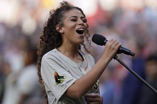 Mariners celebrate Juneteenth by honoring those pioneers who