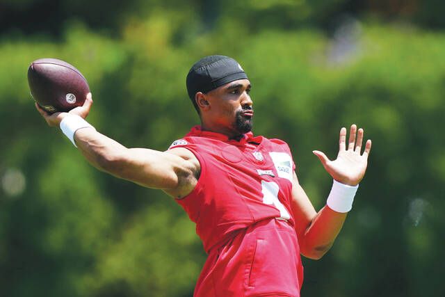 Eagles training camp: Jalen Hurts sporting his new No. 1 jersey