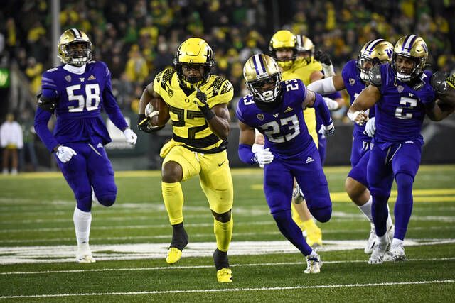 Big Ten pulls Oregon, Washington from Pac-12, dealing another crushing blow  to West Coast conference - OPB