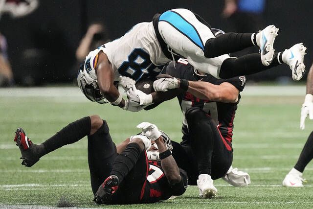 Carolina Panthers vs. Atlanta Falcons Live Blog: Atlanta Wins 24-10 in  Bijan Robinson Debut - Sports Illustrated Atlanta Falcons News, Analysis  and More