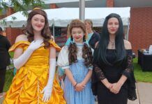 
			
				                                Members of the Lake-Leman high school drama club pose for a photo before heading off the kids’ corner reading tent at the Dallas Harvest Festival. From left: Juliet Price, 11th grade, Gabrielle Dubois, 9th grade, and Molly Fielding, 12th grade.
                                 Margaret Roarty | Times Leader

			
		