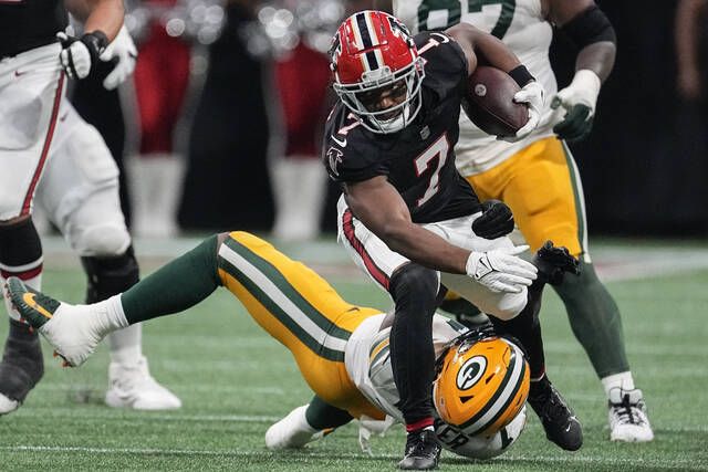 Robinson shines, Koo kicks winning field goal as Falcons rally past Packers  25-24