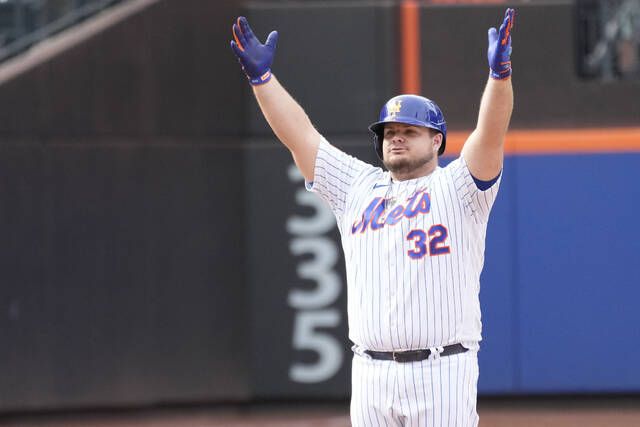 Vogelbach walked up to “Milkshake” against the Reds 🔊 (via SNY_Mets/TW)