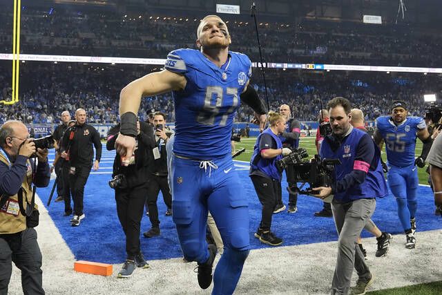 Jared Goff throws 2 TD passes, Lions advance to NFC title game with 31-23  win over Buccaneers, National